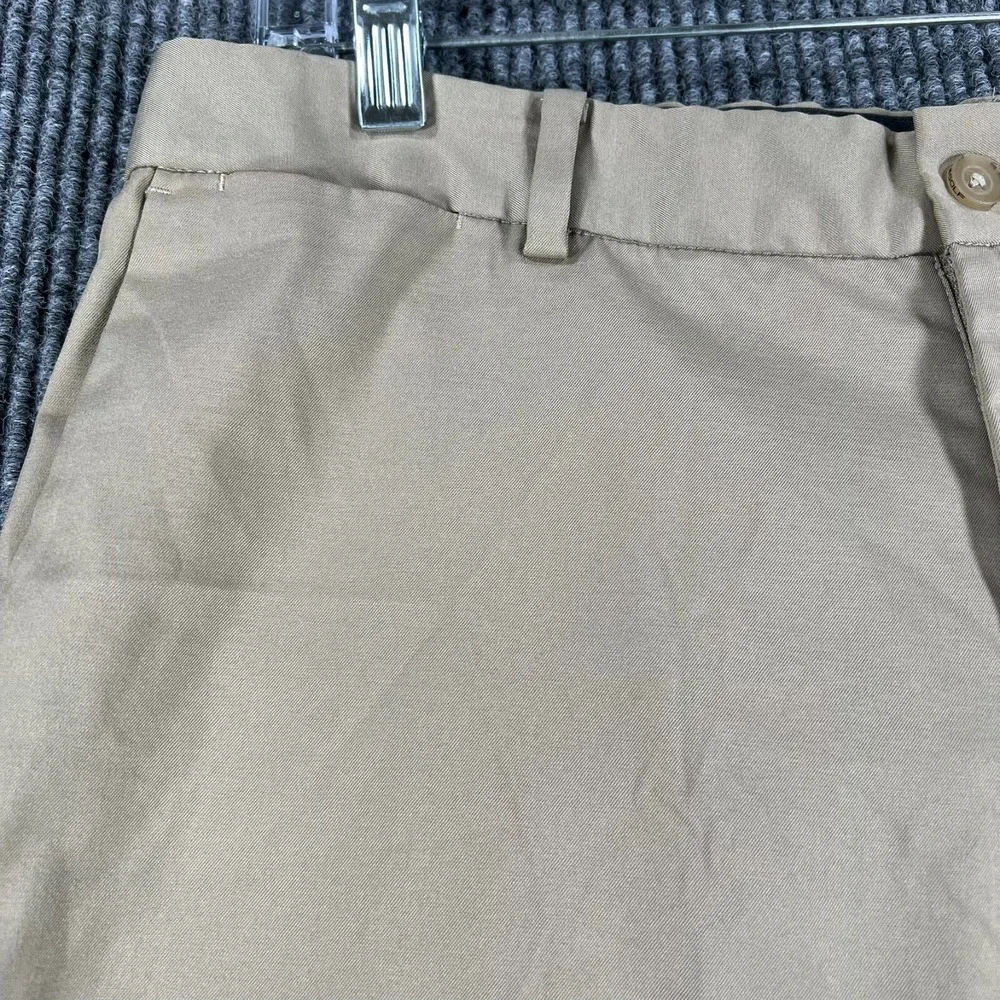 Nike Mens Shorts Size 32 Khaki Chino Golf Dri-Fit Lightweight Outdoor Casual